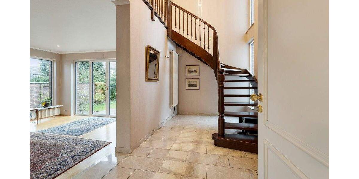 Einfamilienhaus Düsseldorf Vennhausen - 7 Zimmer, 262 m&sup2;, 895.000&euro; | Angebot:25744333