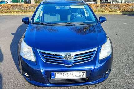 Toyota Avensis 164.600 km 6.900 &euro; Köln 50933