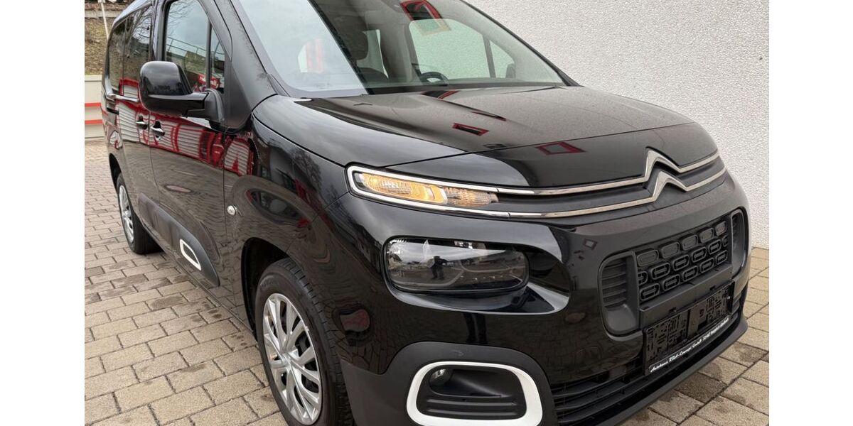 Citroen Berlingo 158.050 km 10.490 &euro; Bergisch Gladbach 51467