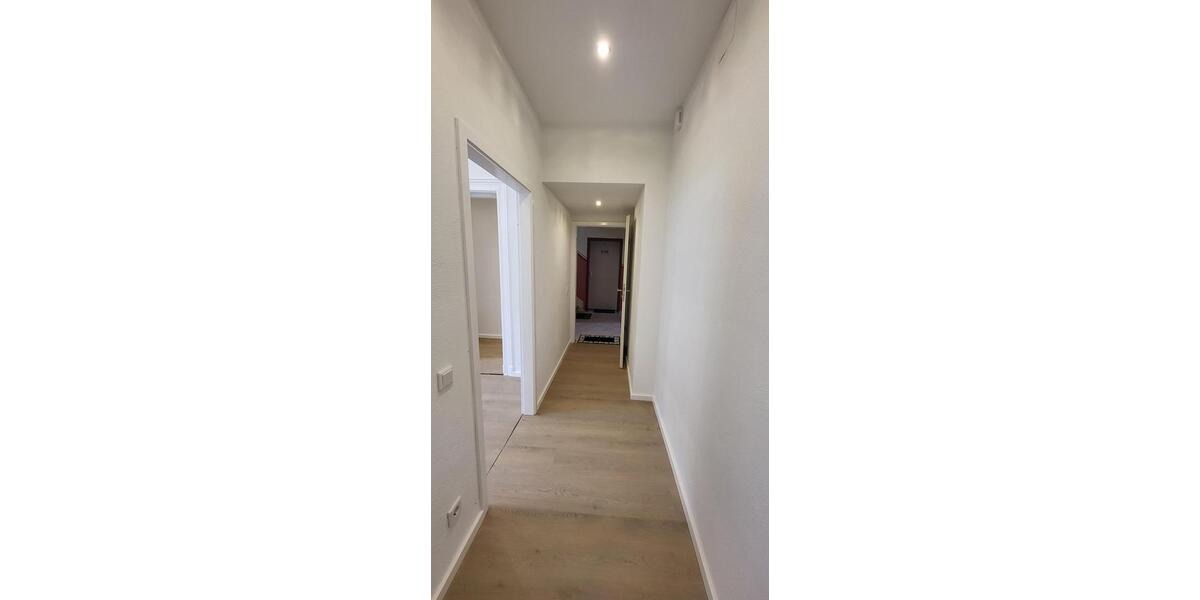 Etagenwohnung Solingen Wald - 2 Zimmer, 54 m&sup2;, 594&euro; | Angebot:25956772