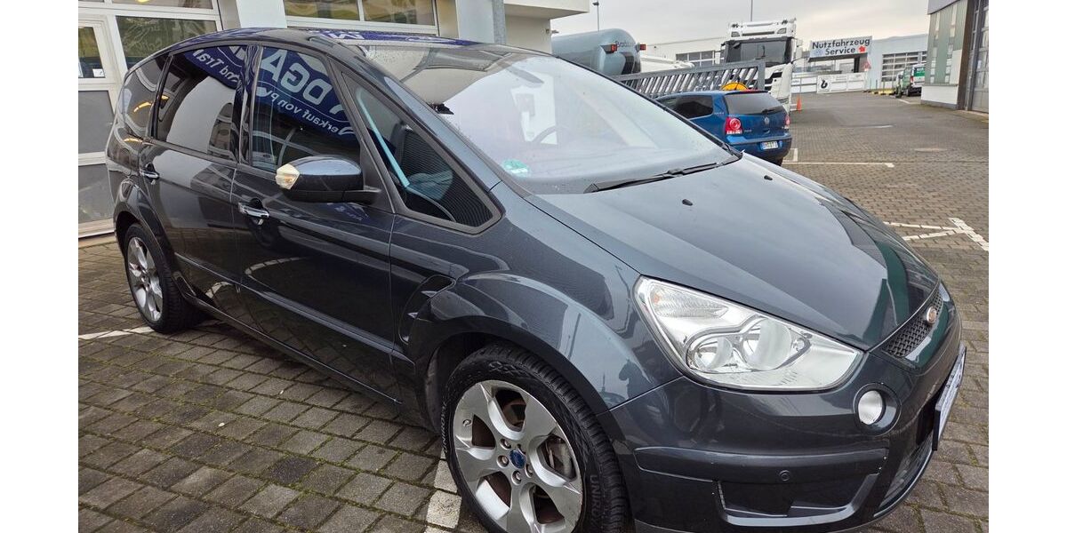 Ford S-Max 92.000 km 7.450 &euro; Pulheim 50259