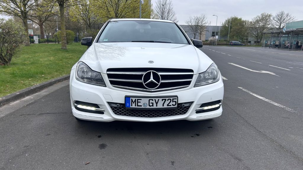 Mercedes-Benz C 220 218.950 km 8.900 &euro; Ratingen 40880
