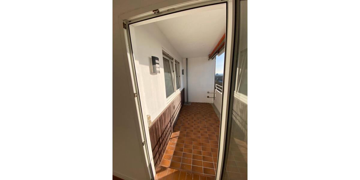 Etagenwohnung Köln Porz - 3 Zimmer, 92 m&sup2;, 1.350&euro; | Angebot:25903166