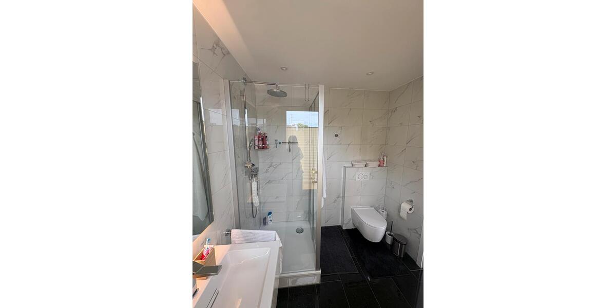 Maisonettenwohnung Düsseldorf Niederkassel - 3 Zimmer, 120 m&sup2;, 2.600&euro; | Angebot:26651781