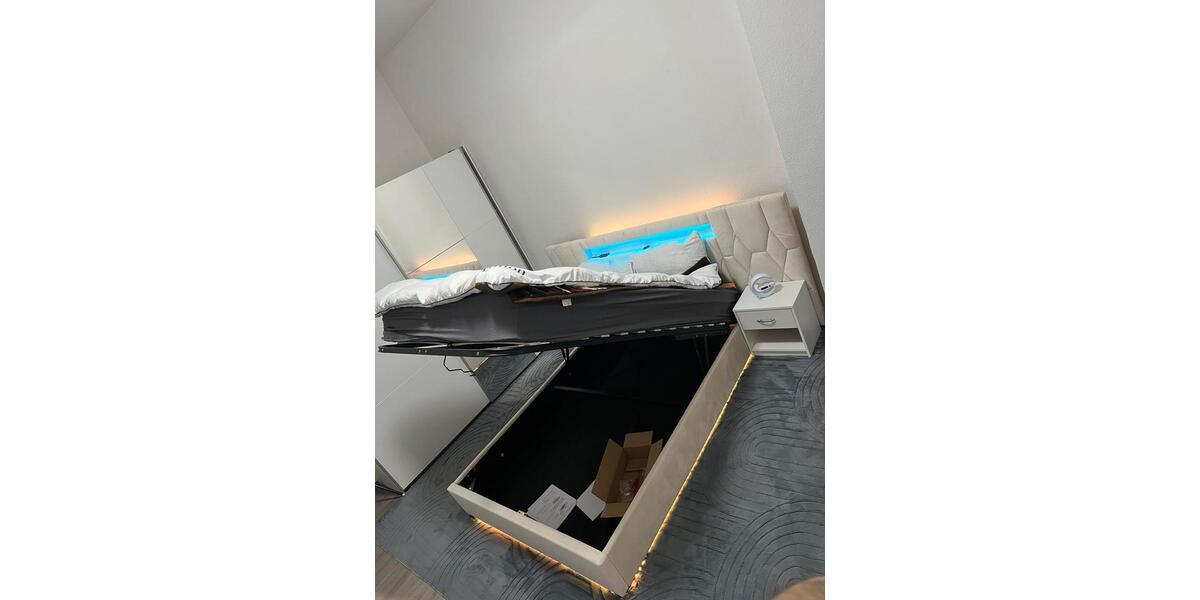Etagenwohnung Grevenbroich - 1 Zimmer, 50 m&sup2;, 650&euro; | Angebot:26635691
