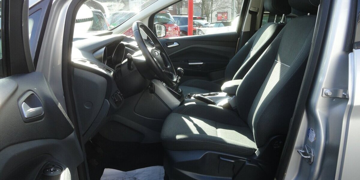 Ford C-Max Champion Editi. Z.Riemen+Ölpumpe+Turbo Neu 131.000 km 5.790 &euro; Neuss 41462