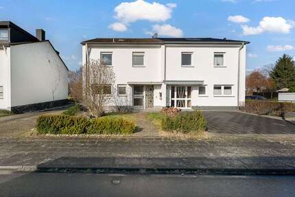 Haus Köln Chorweiler - 4 Zimmer, 110 m&sup2;, 419.000&euro; | Angebot:25440389