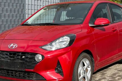 Hyundai i10 8.250 km 13.999 &euro; Solingen 42655