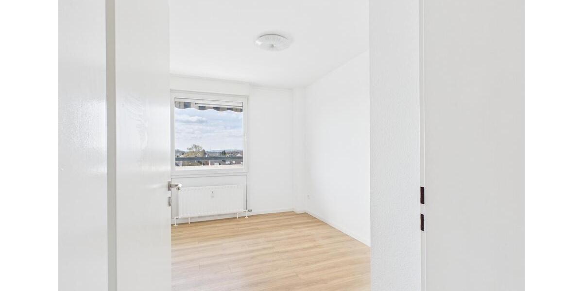 Etagenwohnung Köln Heimersdorf - 3 Zimmer, 75 m&sup2;, 1.125&euro; | Angebot:25803935