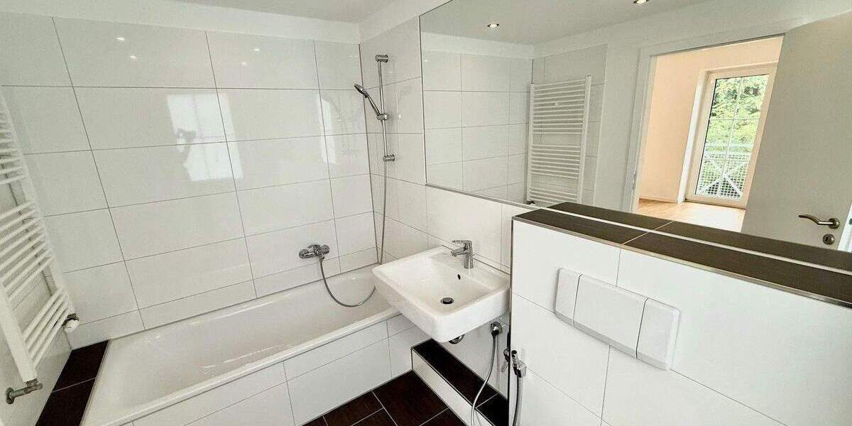 Doppelhaushälfte Düsseldorf Kaiserswerth - 8 Zimmer, 213 m&sup2;, 1.680.000&euro; | Angebot:25728281