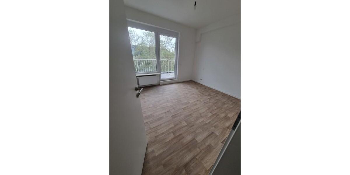 Etagenwohnung Düsseldorf Stadtmitte - 2 Zimmer, 72 m&sup2;, 879&euro; | Angebot:25905023