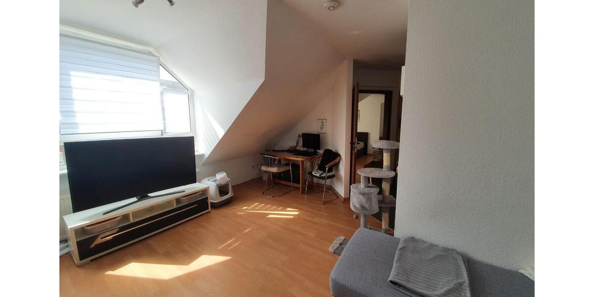 Dachgeschoßwohnung Düsseldorf Stadtbezirk 8 - 2 Zimmer, 42 m&sup2;, 580&euro; | Angebot:26020395
