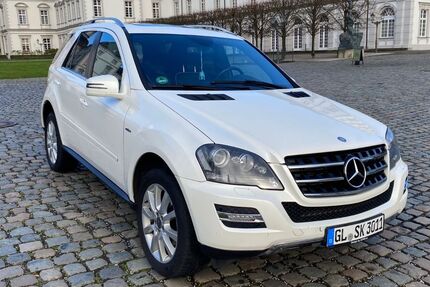 Mercedes-Benz ML 350 244.000 km 13.000 &euro; Bergisch Gladbach 51429