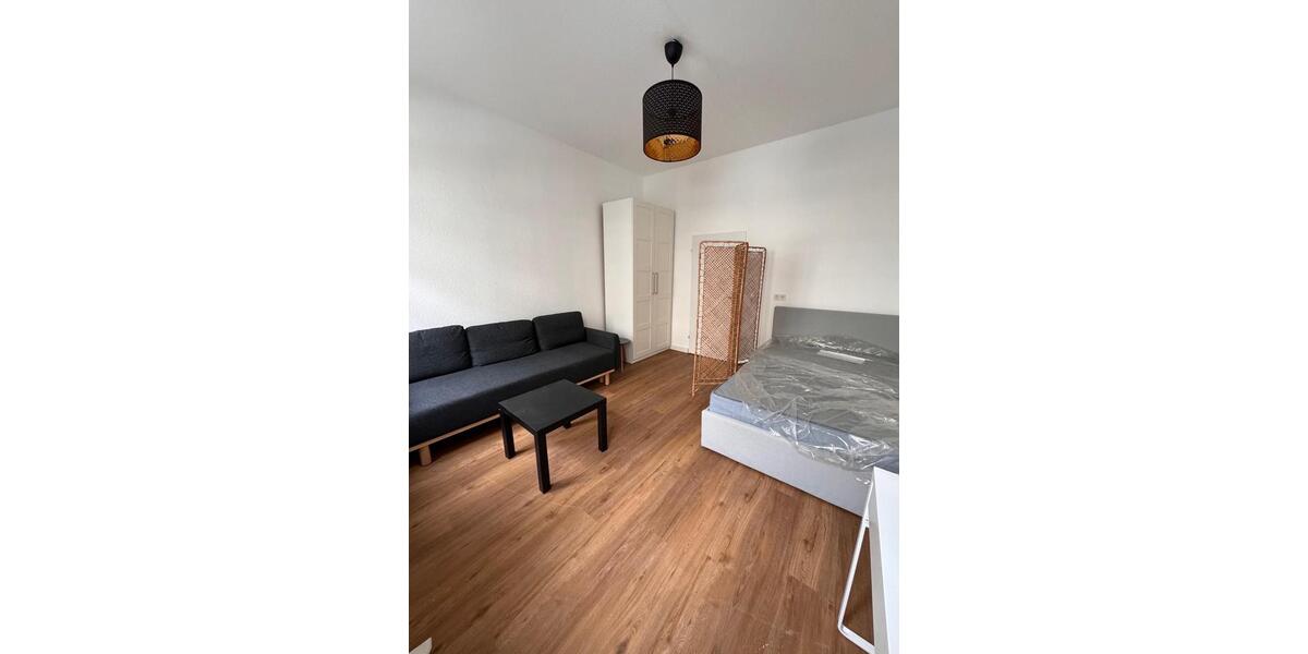 Erdgeschoßwohnung Köln Ehrenfeld - 1.5 Zimmer, 42 m&sup2;, 1.390&euro; | Angebot:25714438