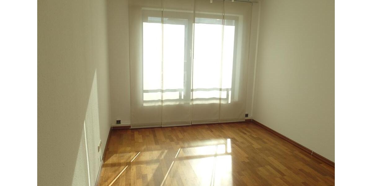 Etagenwohnung Meerbusch Necklenbroich - 5 Zimmer, 174 m&sup2;, 2.500&euro; | Angebot:25884384