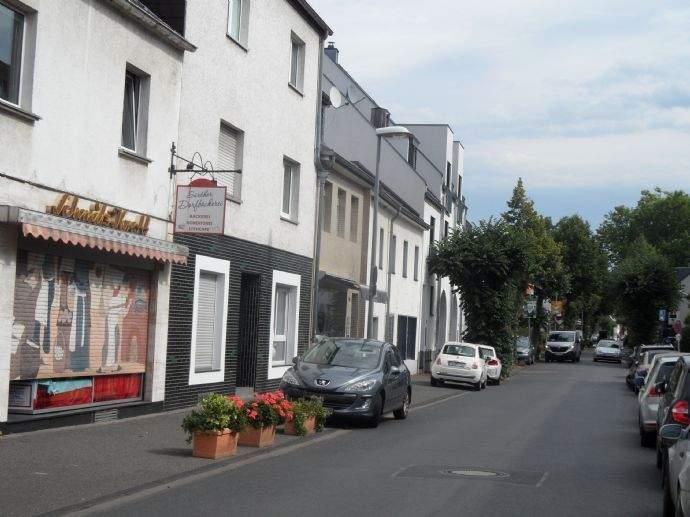 Etagenwohnung Köln Sürth - 3 Zimmer, 94 m&sup2;, 1.250&euro; | Angebot:26712509
