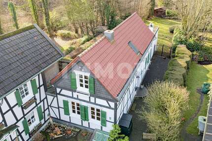 Haus Solingen Central - 3 Zimmer, 123 m&sup2;, 499.000&euro; | Angebot:25447425