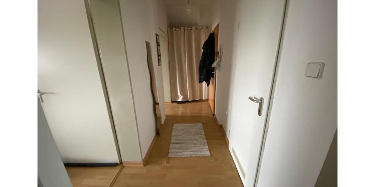 Etagenwohnung Neuss - 2 Zimmer, 65 m&sup2;, 480&euro; | Angebot:25361937