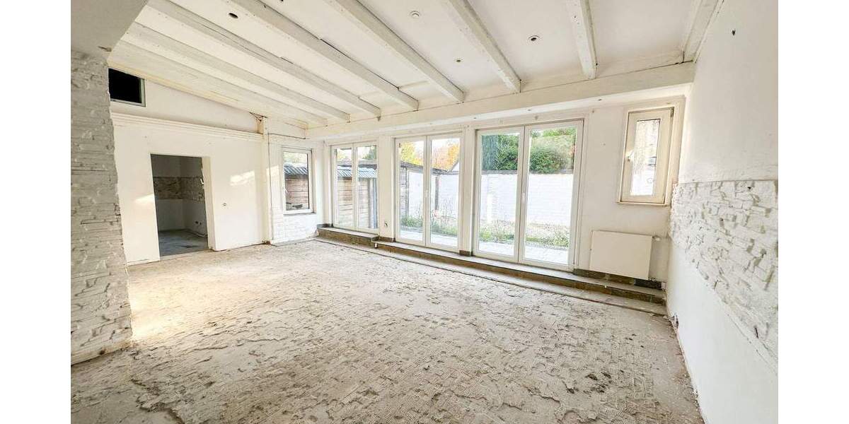 Einfamilienhaus Düsseldorf Garath - 8 Zimmer, 241 m&sup2;, 599.000&euro; | Angebot:25683480