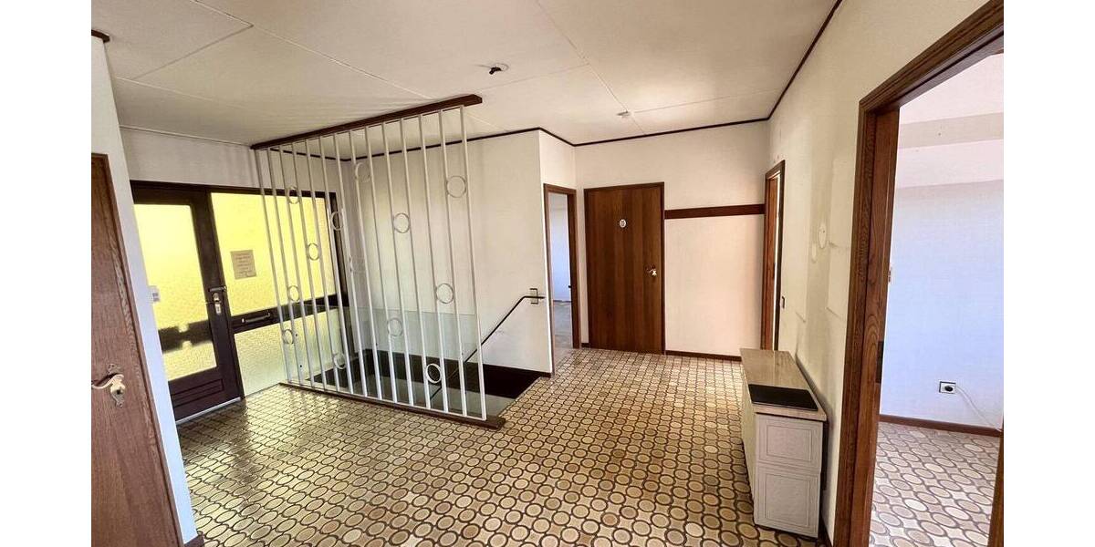 Bungalow Leverkusen Lützenkirchen - 9 Zimmer, 211 m&sup2;, 498.000&euro; | Angebot:26064429