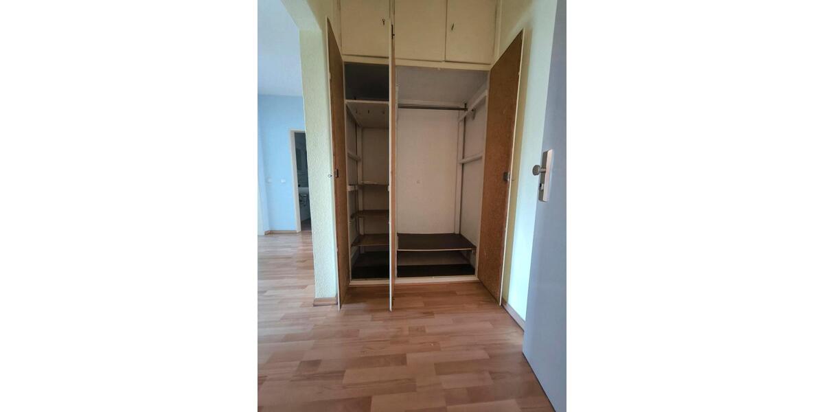 Dachgeschoßwohnung Düsseldorf Stadtbezirk 9 - 3 Zimmer, 65 m&sup2;, 650&euro; | Angebot:26688510