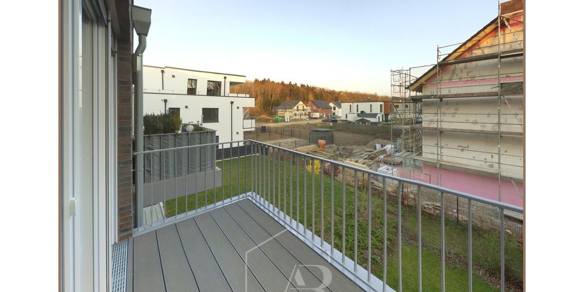 Etagenwohnung Bergheim - 3 Zimmer, 102 m&sup2;, 1.380&euro; | Angebot:25962702