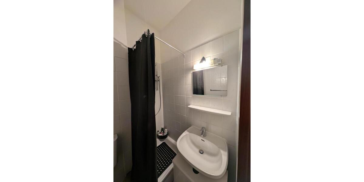 Etagenwohnung Köln Mülheim - 1 Zimmer, 28 m&sup2;, 1.000&euro; | Angebot:26022979