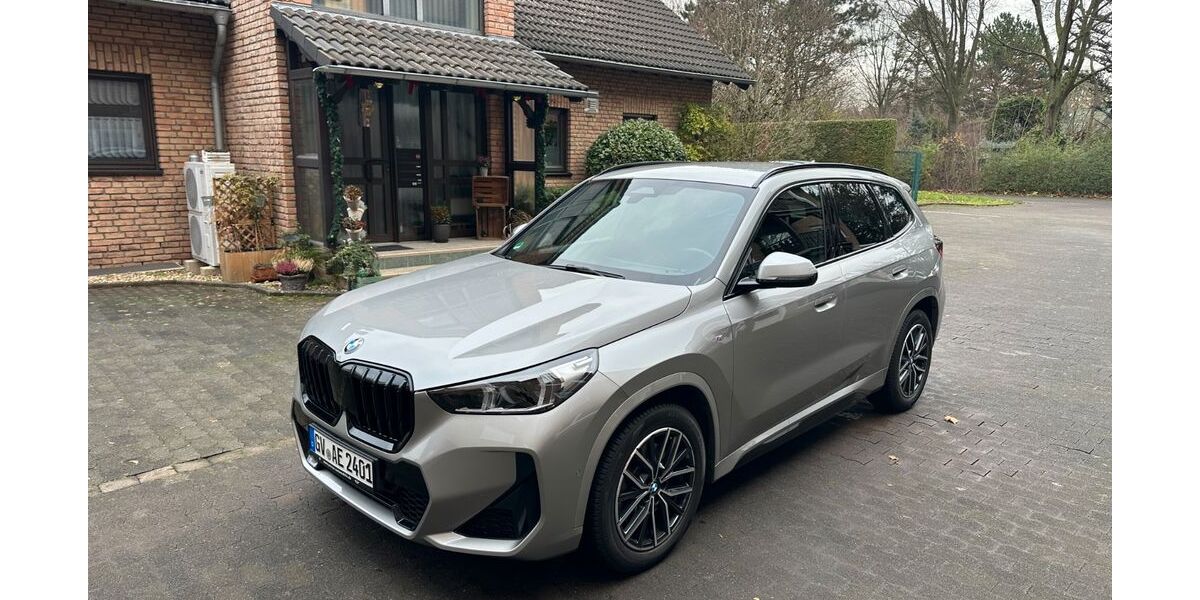 BMW X1 65.000 km 38.900 &euro; Köln 50765