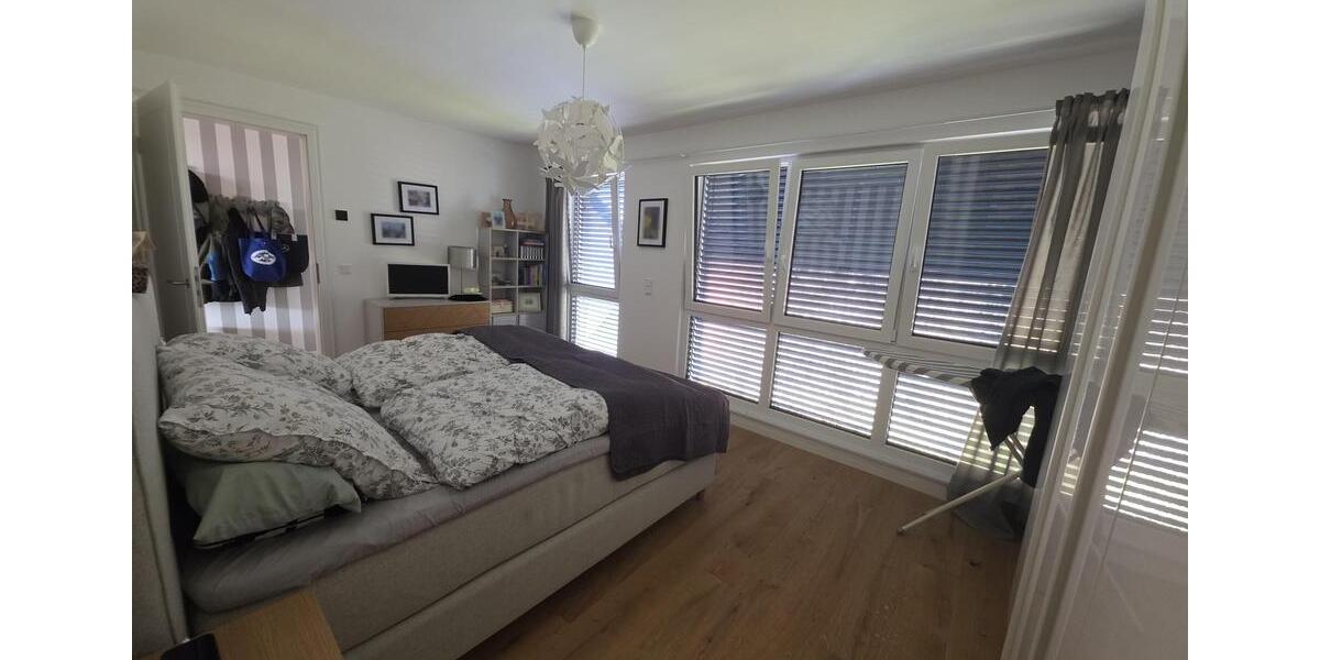 Etagenwohnung Hilden Forstbach - 4 Zimmer, 135 m&sup2;, 1.990&euro; | Angebot:25406505