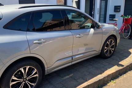 Ford Kuga 89.790 km 19.499 &euro; Köln 50769