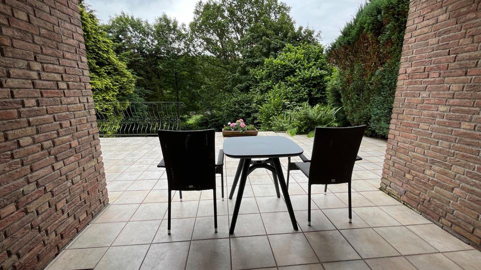 Terrassenwohnung Bergisch Gladbach Alt-Frankenforst - 2 Zimmer, 60 m&sup2;, 900&euro; | Angebot:26515542