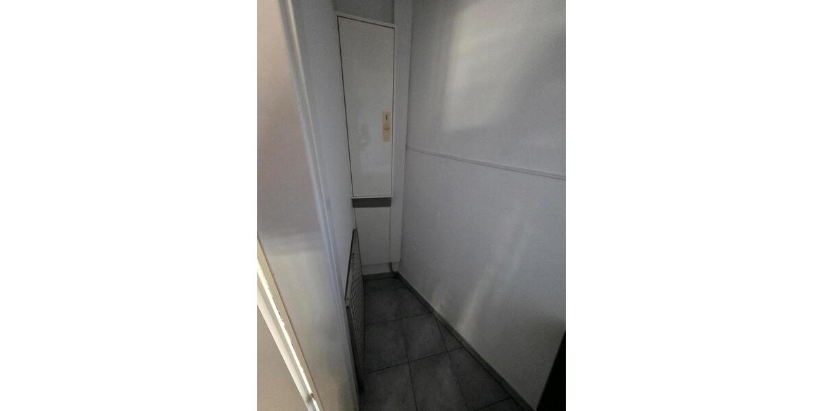 Etagenwohnung Korschenbroich - 1 Zimmer, 65 m&sup2;, 600&euro; | Angebot:25613642