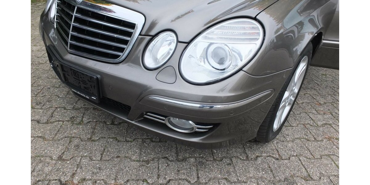 Mercedes-Benz E 230 T AVANTGARDE COMAND EL.DACH/HECKKLAPPE PTS 162.511 km 11.704 &euro; Köln 50858