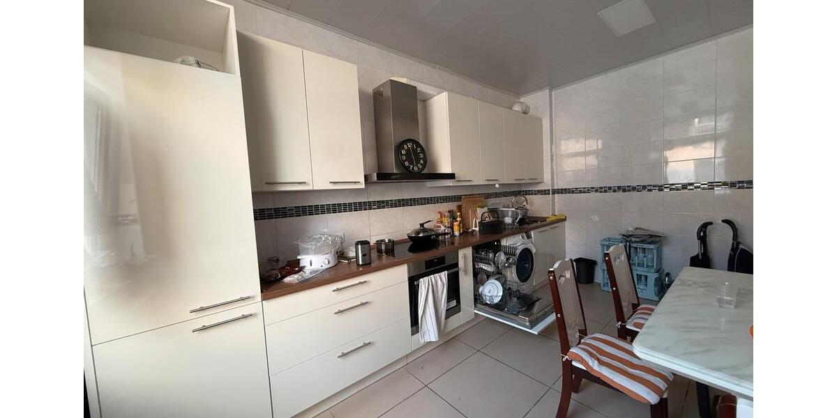 Etagenwohnung Brühl - 1 Zimmer, 18 m&sup2;, 600&euro; | Angebot:25986195