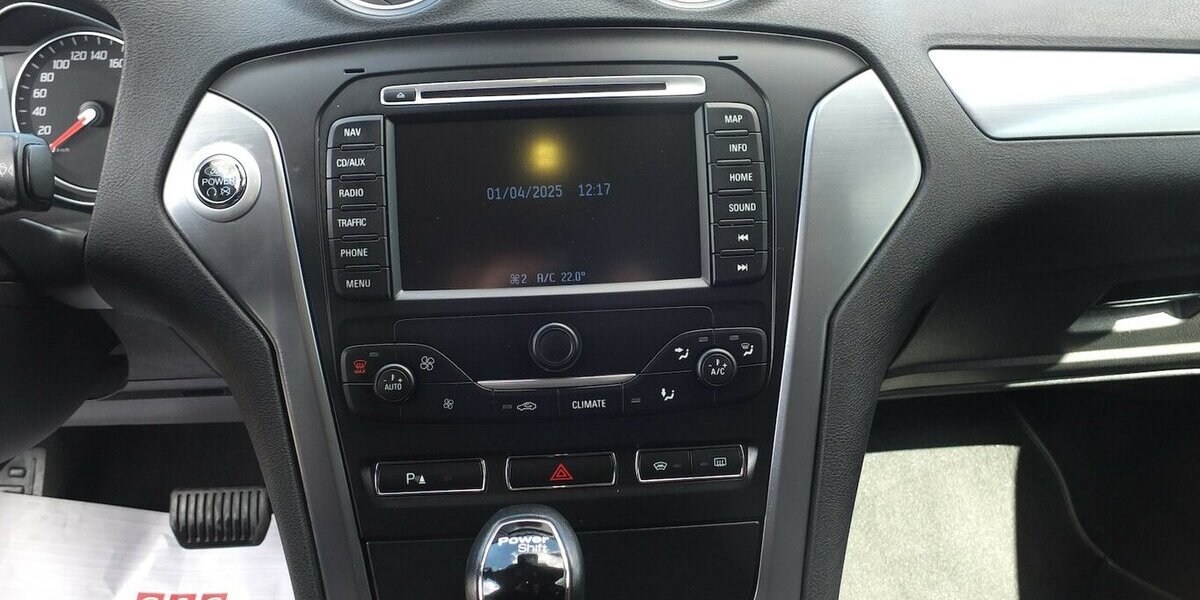 Ford Mondeo 2.0TDCi BUSINESS NAVI XENON PDC AHK BLUETOO 143.215 km 9.908 &euro; Köln 50858