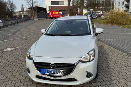Mazda 2 96.850 km 9.600 &euro; Köln 50939