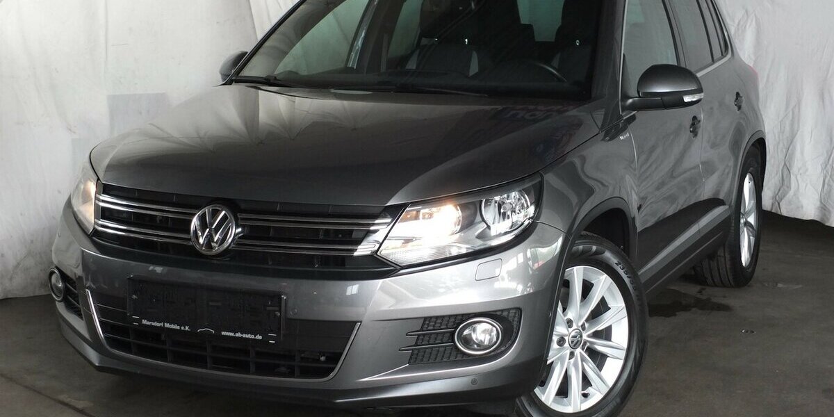 VW Tiguan LIFE BMT NAVI AHK PARKPILOT SHZ BLUETOOTH 124.710 km 12.304 &euro; Köln 50858