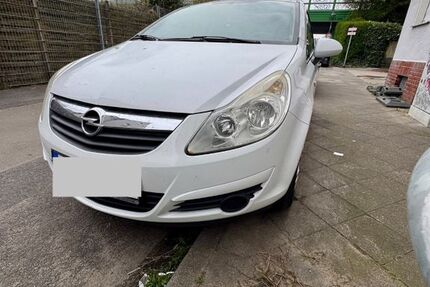 Opel Corsa 190.000 km 1.800 &euro; Düsseldorf 40470