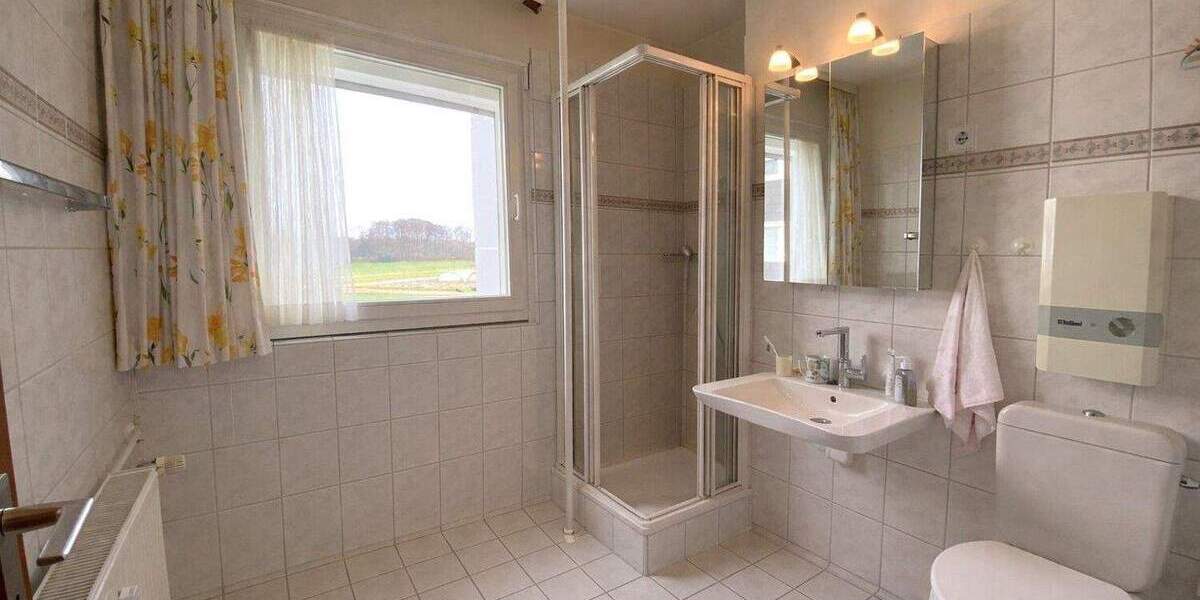 Etagenwohnung Solingen Gräfrath - 2 Zimmer, 63 m&sup2;, 149.000&euro; | Angebot:25928450