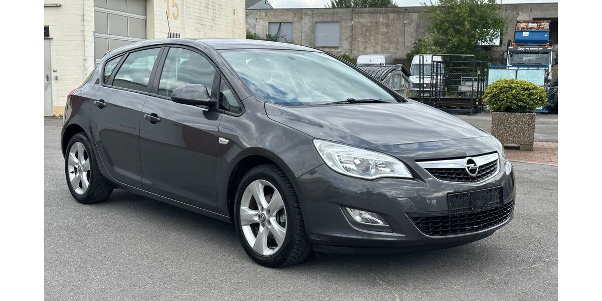 Opel Astra 180.000 km 5.990 &euro; Neuss 41460