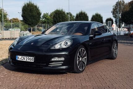 Porsche Panamera 163.000 km 27.900 &euro; Köln 51065