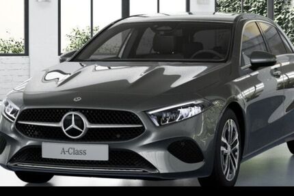 Mercedes-Benz A 180 9.900 km 30.990 &euro; Düsseldorf 40470