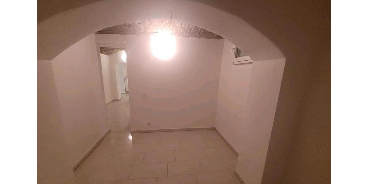 Etagenwohnung Köln Mülheim - 3 Zimmer, 45 m&sup2;, 890&euro; | Angebot:25641551