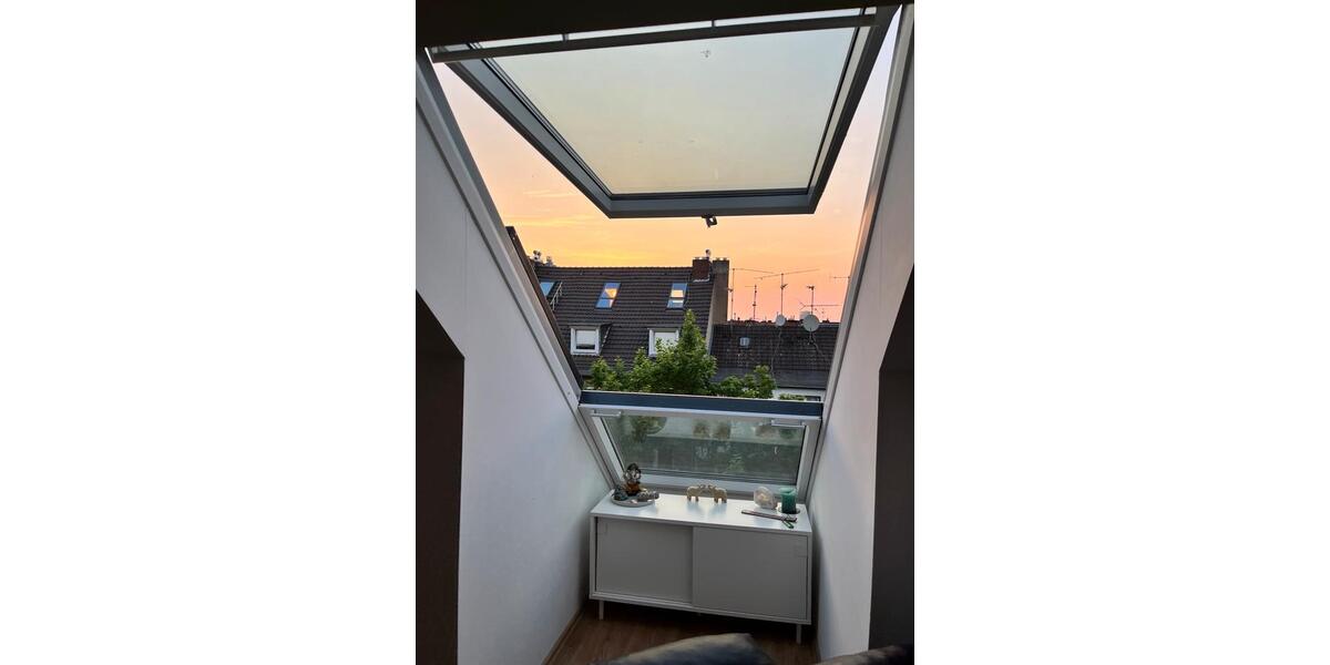 Dachgeschoßwohnung Düsseldorf Oberbilk - 2 Zimmer, 65 m&sup2;, 1.350&euro; | Angebot:26652914