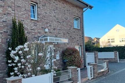 Haus Pulheim - 5 Zimmer, 150 m&sup2;, 720.000&euro; | Angebot:26033625