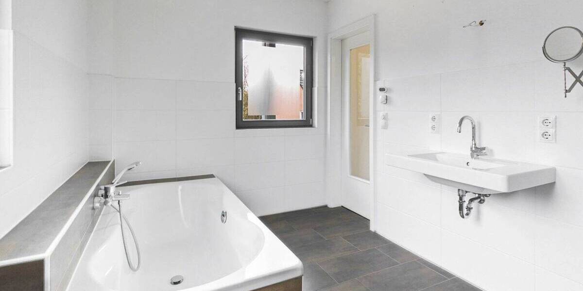 Einfamilienhaus Leverkusen Quettingen - 8 Zimmer, 989.000&euro; | Angebot:26054721