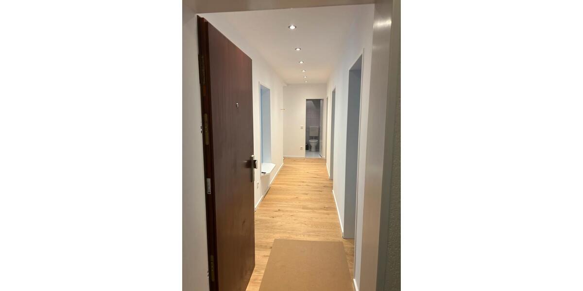 Etagenwohnung Hilden - 4 Zimmer, 100 m&sup2;, 1.550&euro; | Angebot:26701734