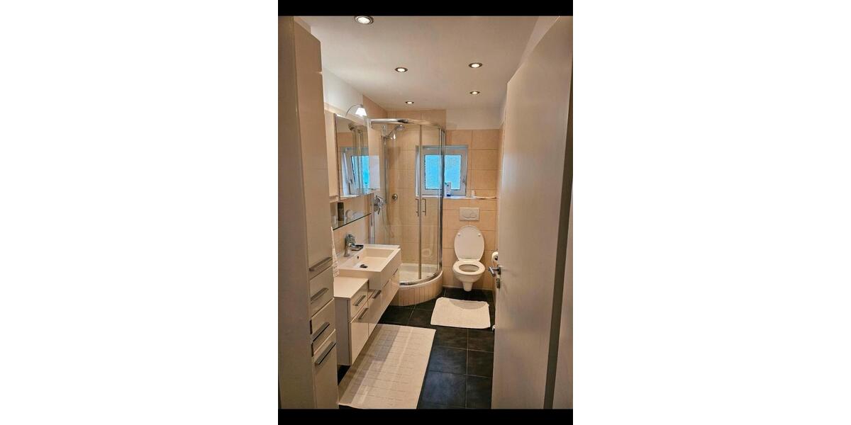 Etagenwohnung Bergisch Gladbach Gronau - 2 Zimmer, 72 m&sup2;, 850&euro; | Angebot:25960263