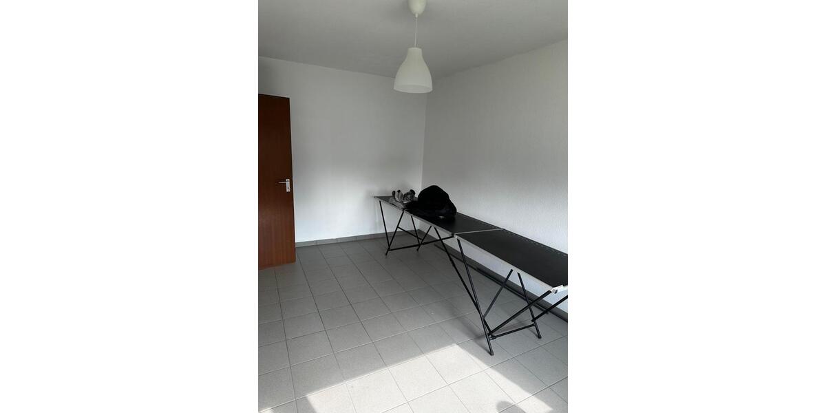 Hochparterre Meerbusch Kierst - 2 Zimmer, 56 m&sup2;, 600&euro; | Angebot:25514491