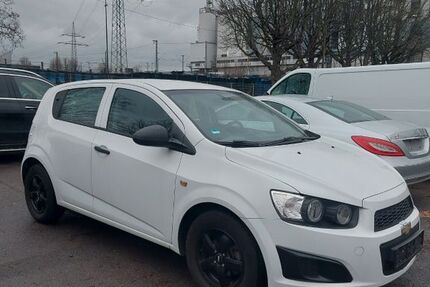 Chevrolet Aveo 64.500 km 4.950 &euro; Düsseldorf 40233